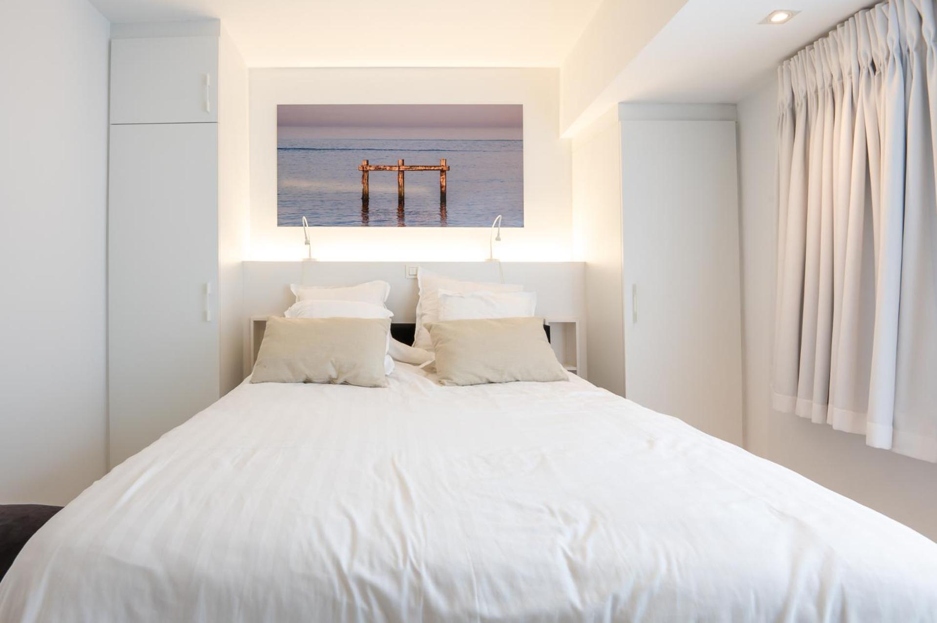 Eliza - Luxurious Apartment With Stunning Sea Views Остенде Екстериор снимка